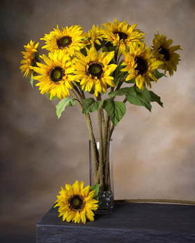 29" Medium Sunflower Silk Flower Stem